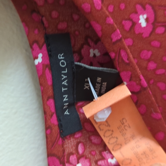 Ann Taylor Floral Ruffle Trim Shift Dress In RED Wild Hibiscus/ XLTALL Fall Mini - Picture 4 of 8